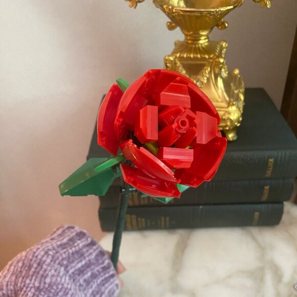 Lego Red Rose Faux Flower Not Assembled - Picture 2 of 5
